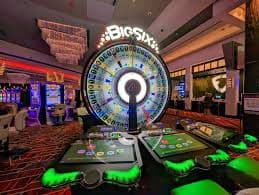 Tim support pokerrepublik yang siap membantu pemain melalui berbagai saluran komunikasi